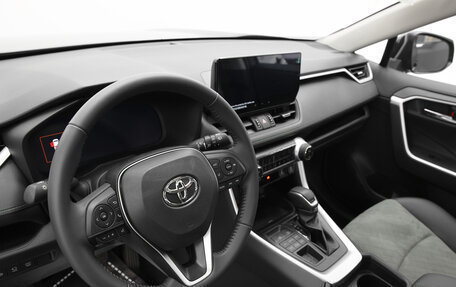 Toyota RAV4, 2024 год, 4 990 000 рублей, 8 фотография