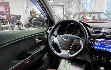 KIA Rio III рестайлинг, 2015 год, 1 049 000 рублей, 19 фотография