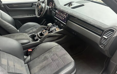 Porsche Cayenne III, 2021 год, 21 000 000 рублей, 29 фотография