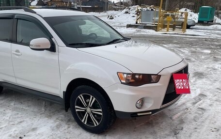 Mitsubishi Outlander III рестайлинг 3, 2011 год, 1 250 000 рублей, 5 фотография