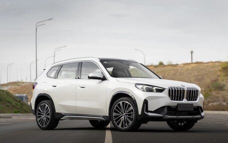 BMW X1, 2023 год, 5 500 000 рублей, 3 фотография