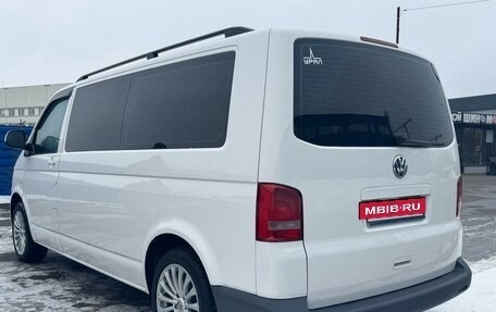 Volkswagen Caravelle T5, 2012 год, 1 760 000 рублей, 2 фотография