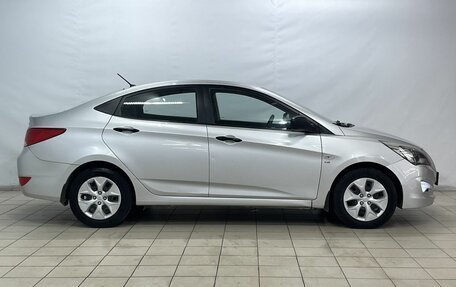 Hyundai Solaris II рестайлинг, 2015 год, 990 000 рублей, 8 фотография