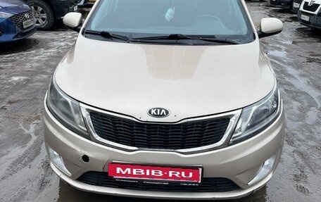 KIA Rio III рестайлинг, 2013 год, 974 000 рублей, 2 фотография