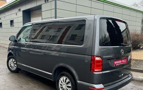 Volkswagen Caravelle T6 рестайлинг, 2019 год, 4 000 000 рублей, 4 фотография