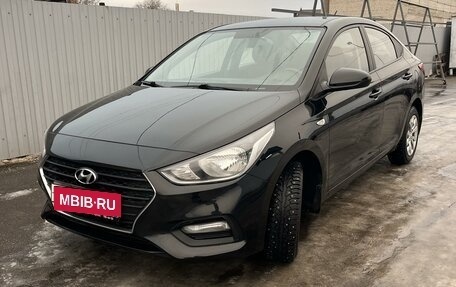 Hyundai Solaris II рестайлинг, 2017 год, 1 200 000 рублей, 2 фотография