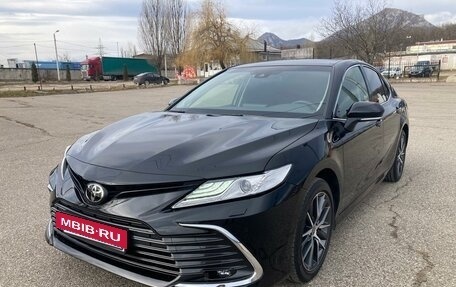 Toyota Camry, 2023 год, 4 200 000 рублей, 2 фотография