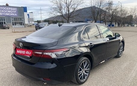 Toyota Camry, 2023 год, 4 200 000 рублей, 7 фотография