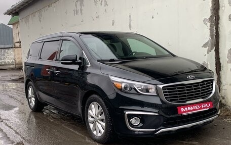 KIA Carnival III, 2017 год, 2 700 000 рублей, 7 фотография