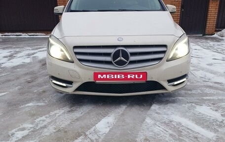 Mercedes-Benz B-Класс, 2013 год, 1 200 000 рублей, 7 фотография