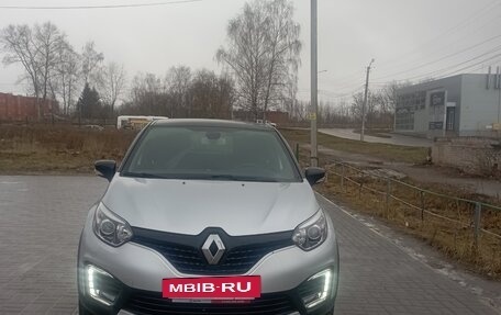 Renault Kaptur I рестайлинг, 2018 год, 1 800 000 рублей, 3 фотография