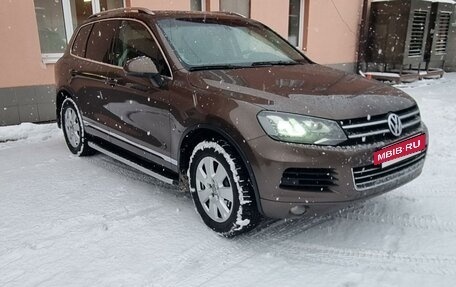 Volkswagen Touareg III, 2012 год, 2 100 000 рублей, 3 фотография