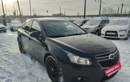 Chevrolet Cruze II, 2010 год, 595 000 рублей, 3 фотография