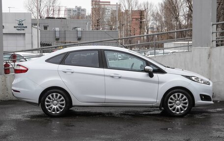 Ford Fiesta, 2016 год, 1 039 000 рублей, 5 фотография