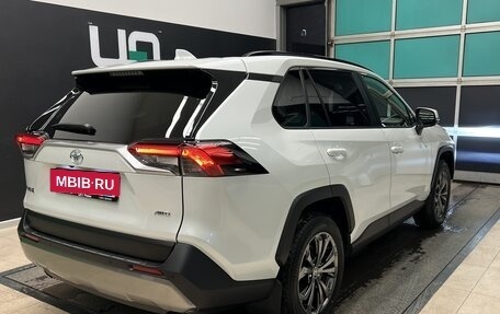 Toyota RAV4, 2023 год, 5 650 000 рублей, 7 фотография