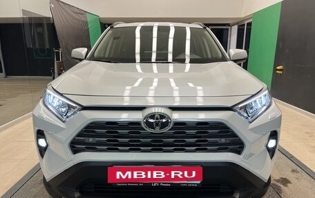 Toyota RAV4, 2023 год, 5 650 000 рублей, 3 фотография