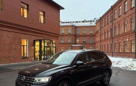 Volkswagen Tiguan II, 2020 год, 3 750 000 рублей, 3 фотография