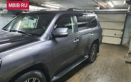 Toyota Land Cruiser 200, 2018 год, 7 450 000 рублей, 11 фотография