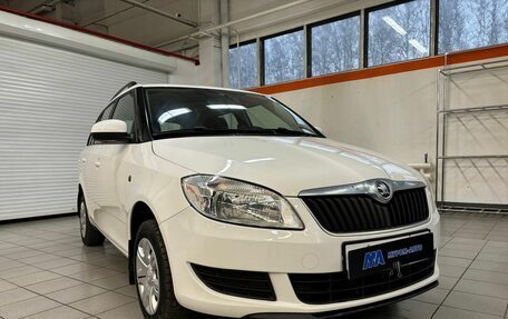 Skoda Fabia II, 2013 год, 930 000 рублей, 3 фотография