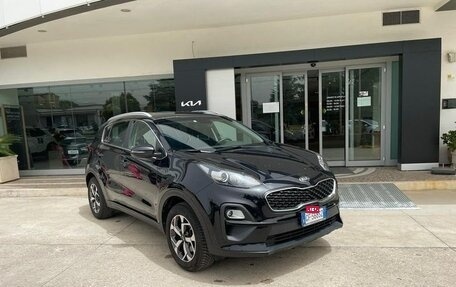 KIA Sportage IV рестайлинг, 2021 год, 2 740 000 рублей, 3 фотография