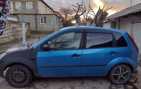 Ford Fiesta, 2005 год, 350 000 рублей, 3 фотография