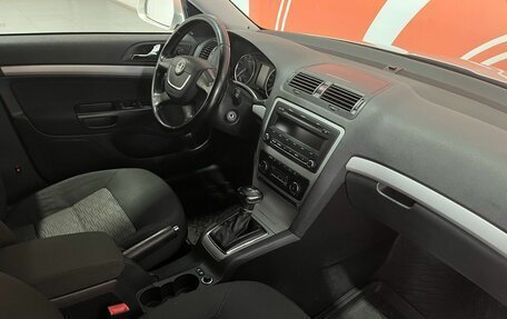 Skoda Octavia, 2011 год, 1 220 000 рублей, 27 фотография