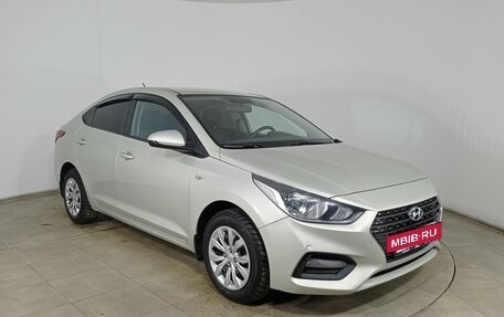 Hyundai Solaris II рестайлинг, 2018 год, 1 350 000 рублей, 3 фотография