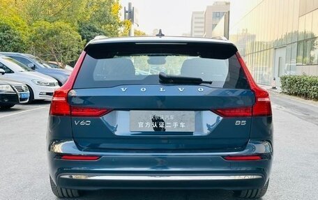 Volvo V60 II, 2023 год, 5 900 000 рублей, 7 фотография