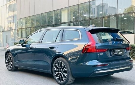 Volvo V60 II, 2023 год, 5 900 000 рублей, 5 фотография