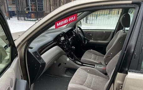 Toyota Kluger I, 2001 год, 1 300 000 рублей, 5 фотография