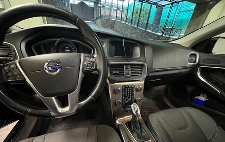 Volvo V40 II рестайлинг, 2013 год, 1 400 000 рублей, 7 фотография