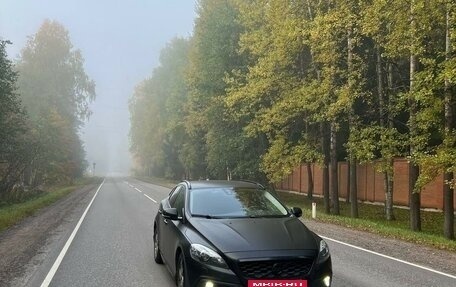 Volvo V40 II рестайлинг, 2013 год, 1 400 000 рублей, 6 фотография