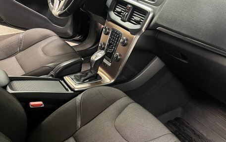 Volvo V40 II рестайлинг, 2013 год, 1 400 000 рублей, 17 фотография