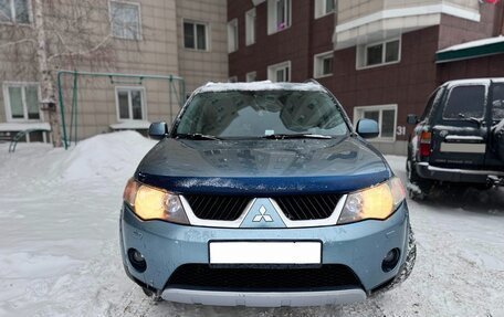 Mitsubishi Outlander III рестайлинг 3, 2007 год, 1 500 000 рублей, 2 фотография