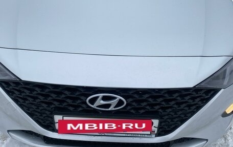 Hyundai Solaris II рестайлинг, 2020 год, 1 645 000 рублей, 6 фотография