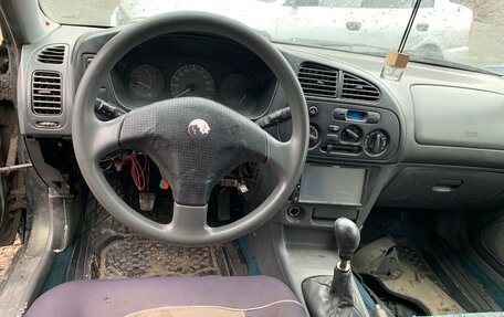 Mitsubishi Colt VI рестайлинг, 1996 год, 130 000 рублей, 6 фотография