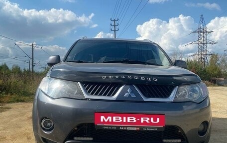 Mitsubishi Outlander III рестайлинг 3, 2007 год, 1 000 050 рублей, 4 фотография