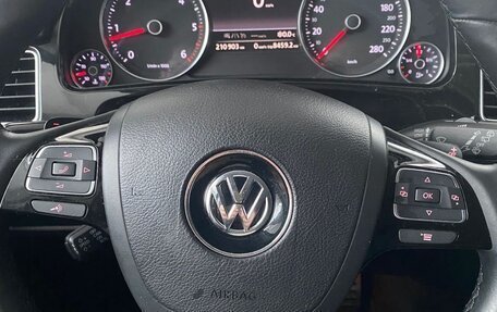 Volkswagen Touareg III, 2013 год, 2 650 000 рублей, 21 фотография