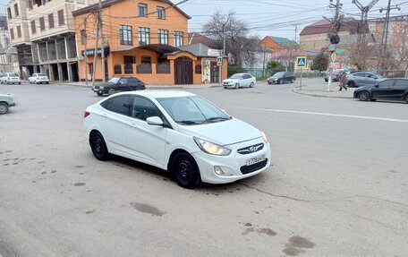 Hyundai Solaris II рестайлинг, 2014 год, 600 000 рублей, 2 фотография