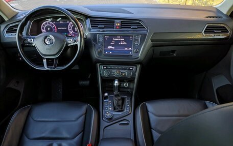 Volkswagen Tiguan II, 2017 год, 2 350 000 рублей, 10 фотография