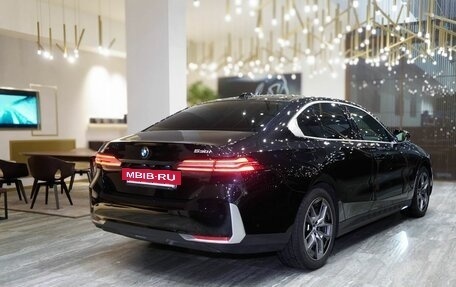 BMW 5 серия, 2023 год, 10 300 000 рублей, 5 фотография