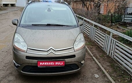 Citroen C4 Picasso II рестайлинг, 2010 год, 400 000 рублей, 1 фотография