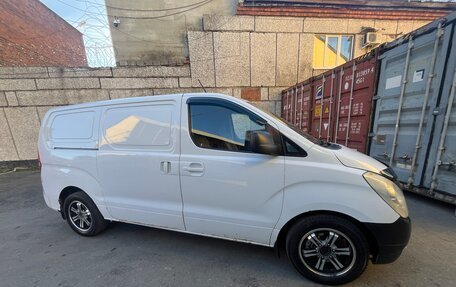 Hyundai Grand Starex Grand Starex I рестайлинг 2, 2008 год, 899 999 рублей, 2 фотография