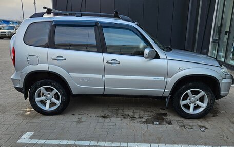 Chevrolet Niva I рестайлинг, 2011 год, 499 999 рублей, 15 фотография