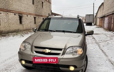 Chevrolet Niva I рестайлинг, 2012 год, 685 000 рублей, 3 фотография