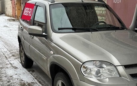 Chevrolet Niva I рестайлинг, 2012 год, 685 000 рублей, 7 фотография