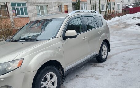 Mitsubishi Outlander III рестайлинг 3, 2007 год, 1 300 000 рублей, 3 фотография