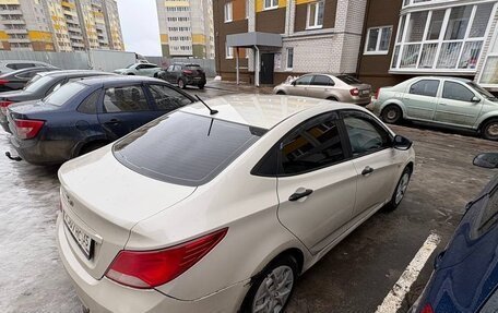 Hyundai Solaris II рестайлинг, 2015 год, 700 000 рублей, 4 фотография