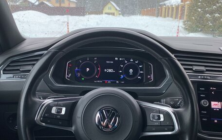 Volkswagen Tiguan II, 2019 год, 3 400 000 рублей, 13 фотография