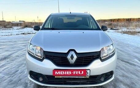 Renault Logan II, 2017 год, 865 000 рублей, 8 фотография